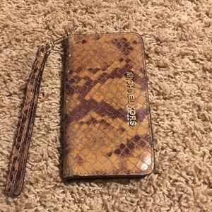 Michael Kors phone case/clutch